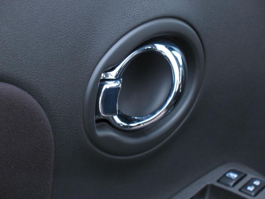 Детали интерьера Nissan Cube (Z12) 2009 года  (US) (фото 14 из 84)